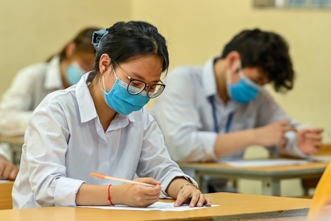 Học sinh lớp 12 huyện Vĩnh Bảo, TP.Hải Phòng sẽ ôn thi trực tuyến từ ngày 25/6. Ảnh: minh họa