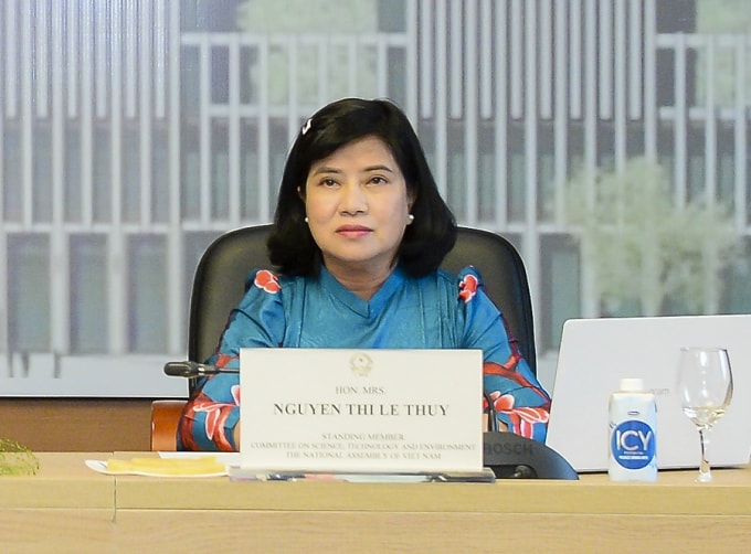 Ủy viên Thường trực Ủy ban Khoa học, Công nghệ và Mội trường của Quốc hội Nguyễn Thị Lệ Thủy.