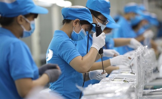 Việt Nam thu hút trên 15 tỷ USD vốn FDI trong 6 tháng đầu năm.