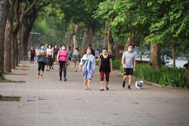 Kể từ 0h00 ngày 26/6, UBND TP.Hà Nội cho phép người dân hoạt động thể dục thể thao ở công viên, ngoài trời. Ảnh: TL