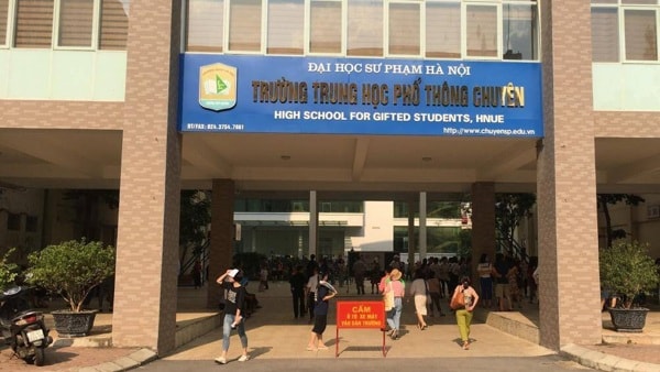 Trường THPT chuyên Đại học Sư phạm Hà Nội