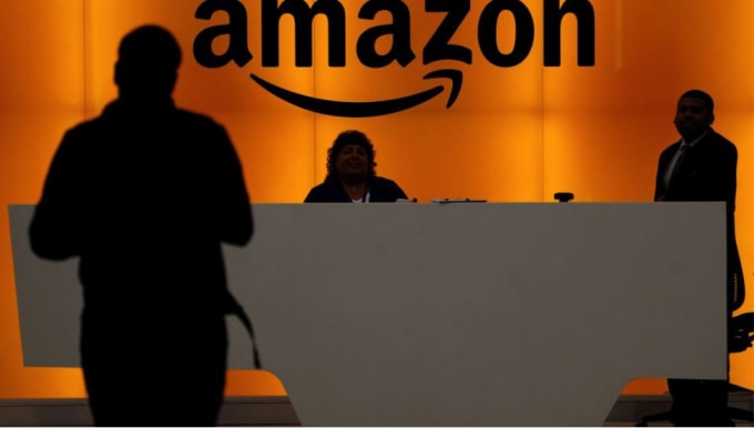 Người phát ngôn của Amazon cho biết công ty đã dành nguồn lực đáng kể để ngăn chặn các đánh giá giả mạo về các sản phẩm. Ảnh: Reuters.