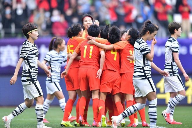 Đội tuyển nữ Trung Quốc hạ Hàn Quốc ở trận play-off. Ảnh: Sina