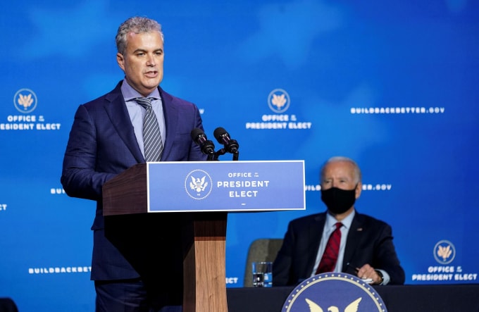 Cố vấn cấp cao về COVID-19 của Nhà Trắng Jeffrey Zient - Ảnh: Reuters