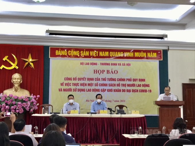 Quang cảnh buổi họp báo