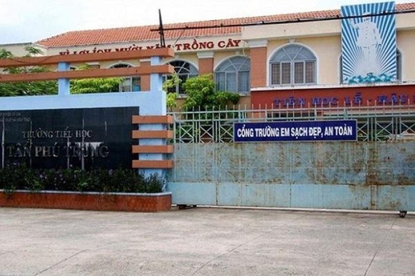 Trường tiểu học Tân Phú Trung, một trong 7 gói thầu thi công sửa chữa liên quan đến vụ án
