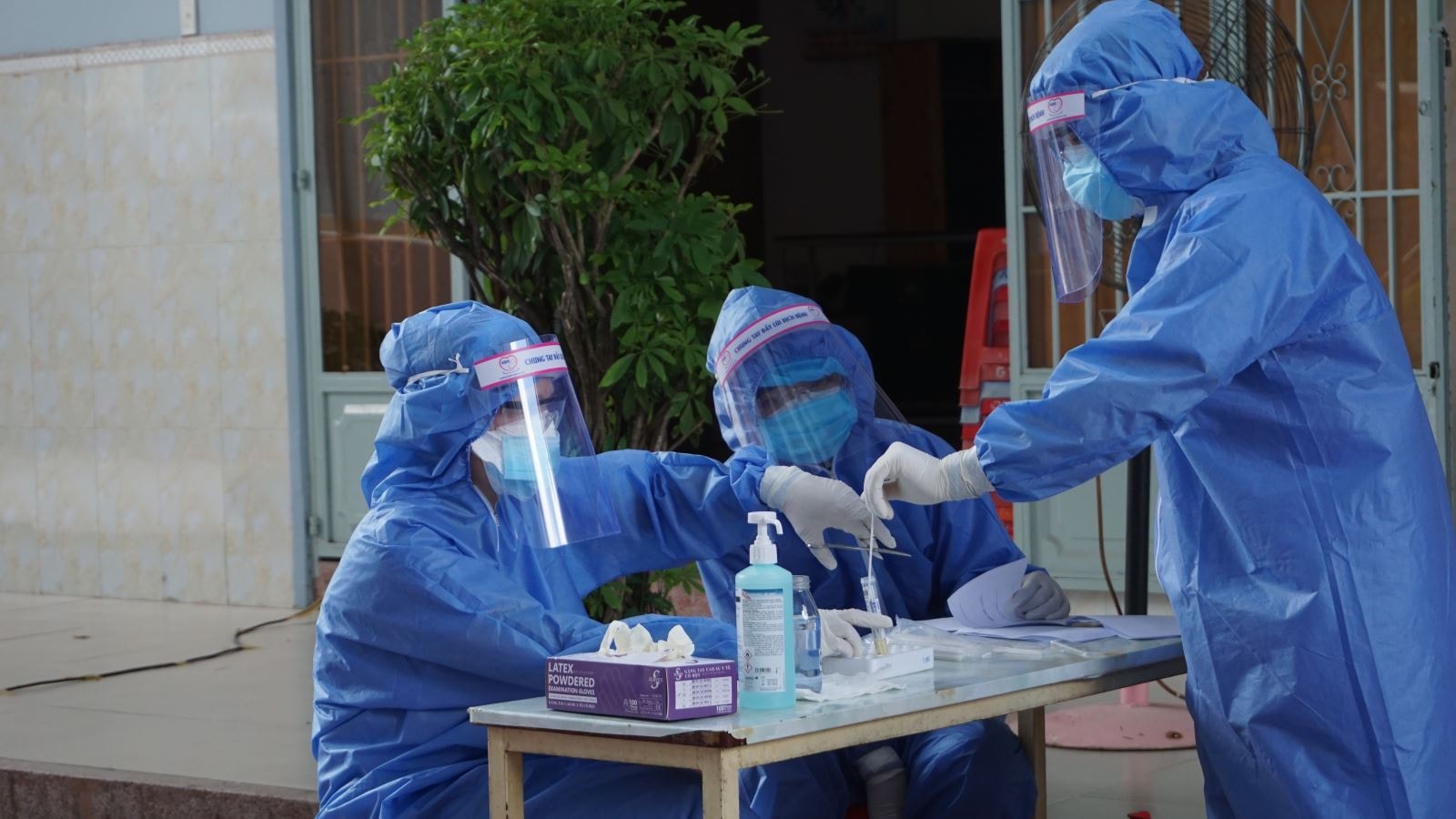 Chiều 12/7, Hà Nội ghi nhận thêm 3 ca dương tính với SARS-CoV-2. Ảnh: minh họa