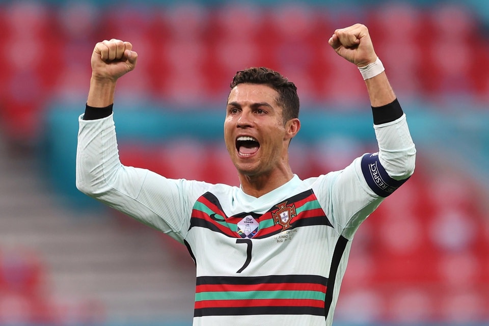 Tiền đạo Ronaldo chỉ cần 4 trận để giành danh hiệu cá nhân ở Euro 2020. Ảnh: Reuters