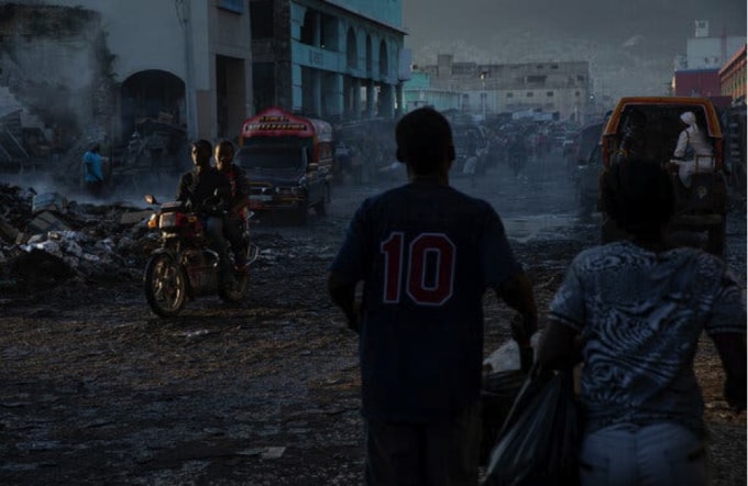 Một buổi sáng tại thủ đô Port-au-Prince, Haiti vào tháng 1/2020. Ảnh: New York Times.