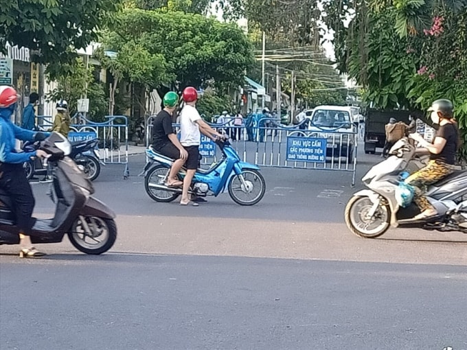 Khánh Hòa khẩn cấp tìm người đến ngân hàng, siêu thị, quán cà phê. Ảnh minh họa