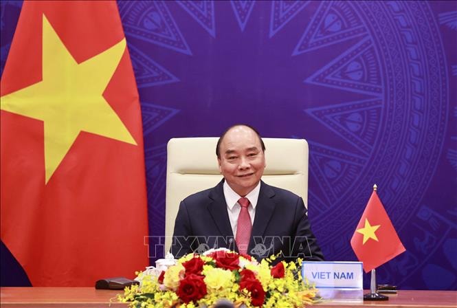 Chủ tịch nước Nguyễn Xuân Phúc đã có cuộc điện đàm với Tổng thống Romania Klaus Werner Iohannis. Ảnh: TTXVN