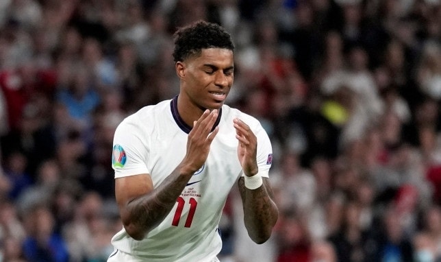 Rashford bị phân biệt chủng tộc sau khi đá hỏng quả 11m khiến tuyển Anh thua Italy. Ảnh: internet