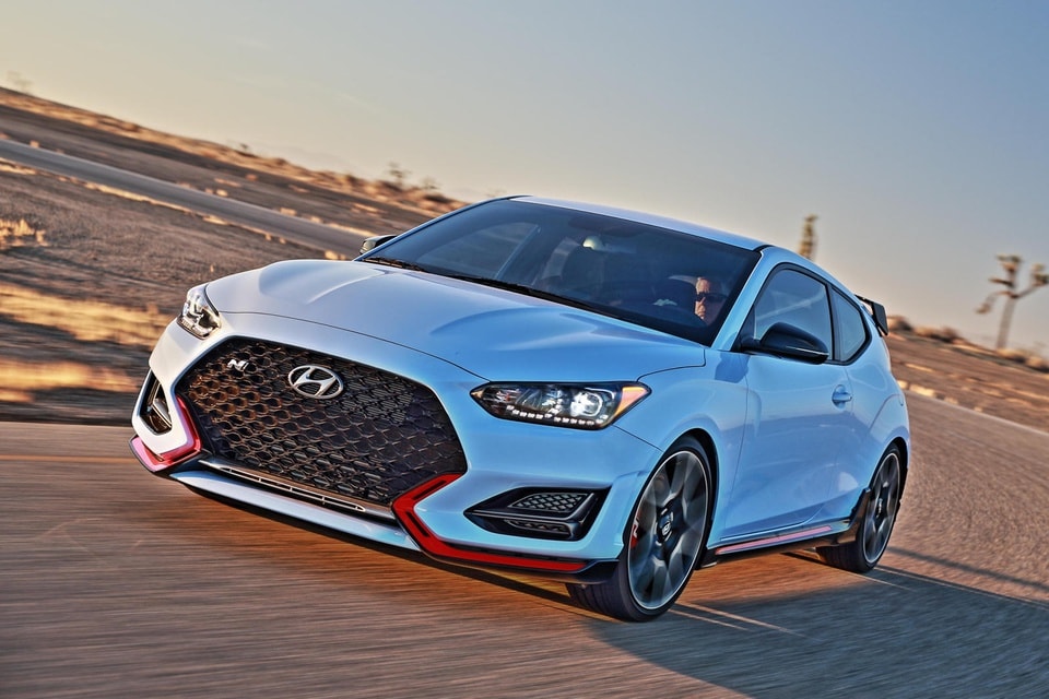 Hyundai Veloster. Ảnh: Carbuzz