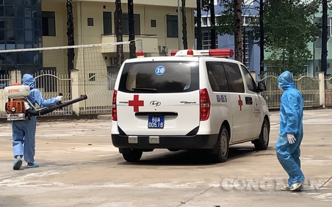 Công tác phun khử khuẩn trên diện rộng tại Đồng Nai.