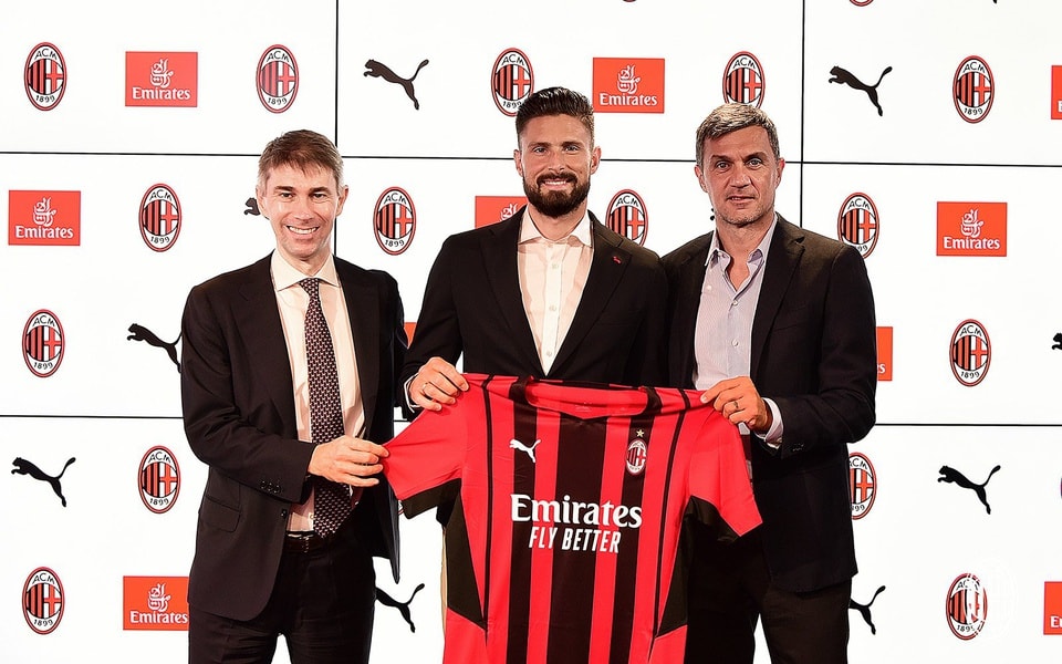Giroud gia nhập AC Milan. Ảnh: Getty Images