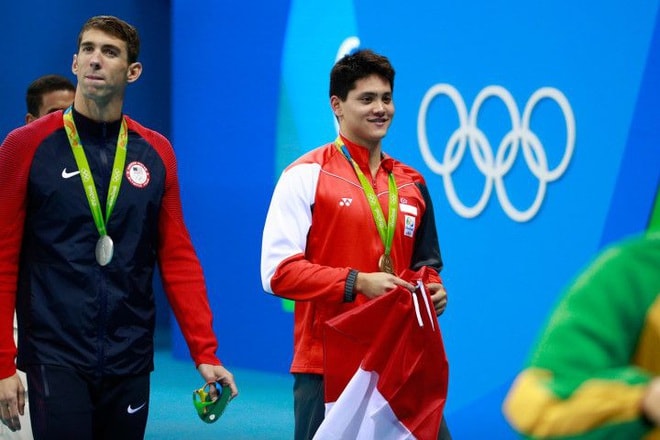 Vận động viên Joseph Schooling đánh bại Michael Phelps để giành HCV bơi lội Olympic 2016. Ảnh: internet