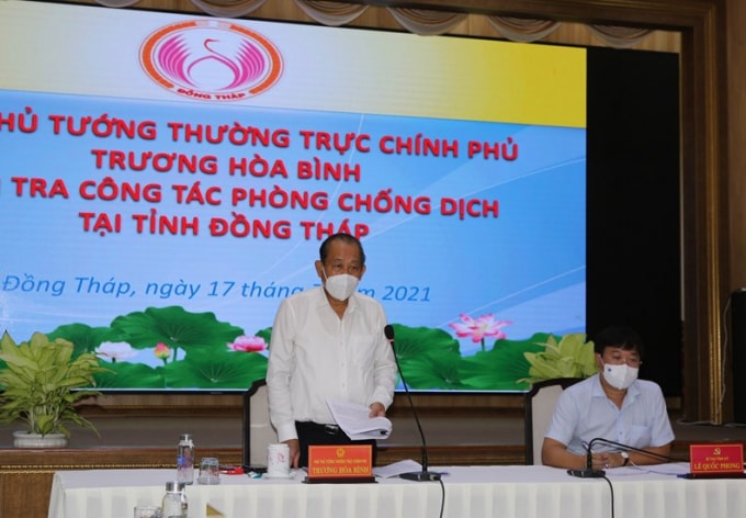 Phó Thủ tướng Thường trực Chính phủ Trương Hòa Bình phát biểu tại buổi làm việc với tỉnh Đồng Tháp vào ngày 17/7/2021.