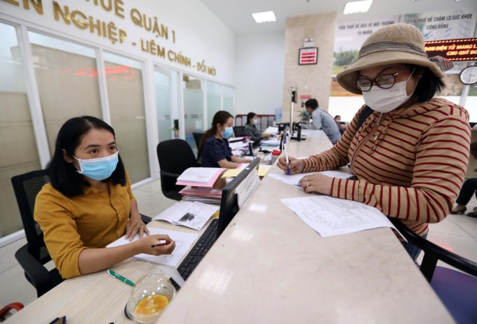 Theo Thông tư 40, sẽ có hiệu lực vào ngày 1/8, các sàn thương mại điện tử sẽ phải có trách nhiệm kê khai thuế cho người bán.