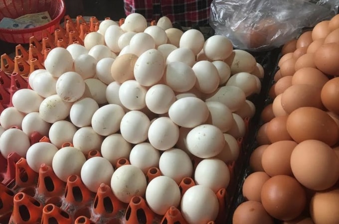 Trứng gia cầm tăng mạnh ở nhiều địa phương.