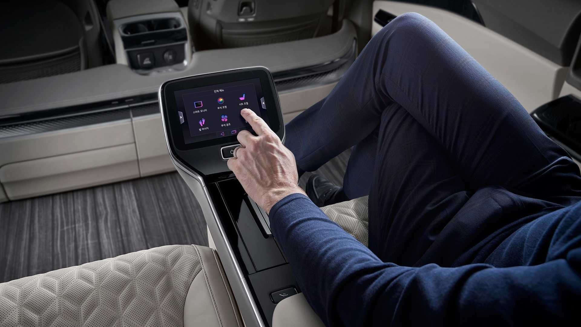 Kia Carnival 2021. Ảnh: Kia