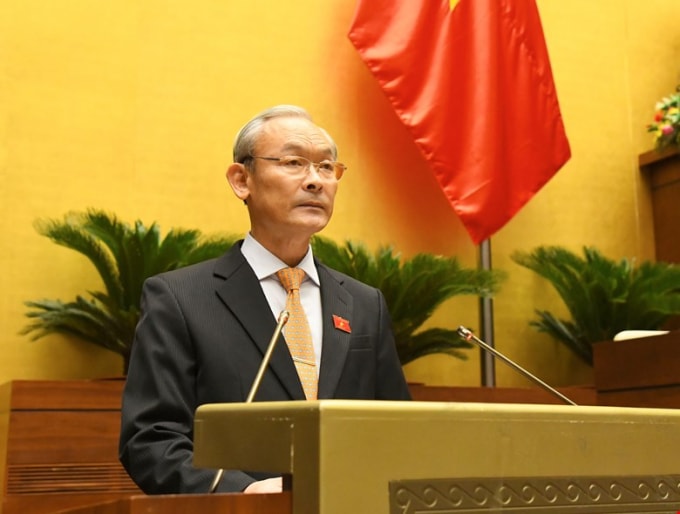 hủ nhiệm Ủy ban Tài chính - Ngân sách của Quốc hội Nguyễn Phú Cường báo cáo thẩm tra về kế hoạch đầu tư công trung hạn giai đoạn 2021-2025.