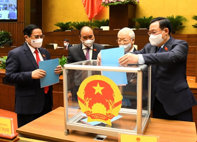 Lãnh đạo Đảng, Nhà nước, Quốc hội và Chính phủ bỏ phiếu phê chuẩn các chức danh theo chương trình kiện toàn nhân sự tại Kỳ họp thứ nhất, Quốc hội khóa XV.