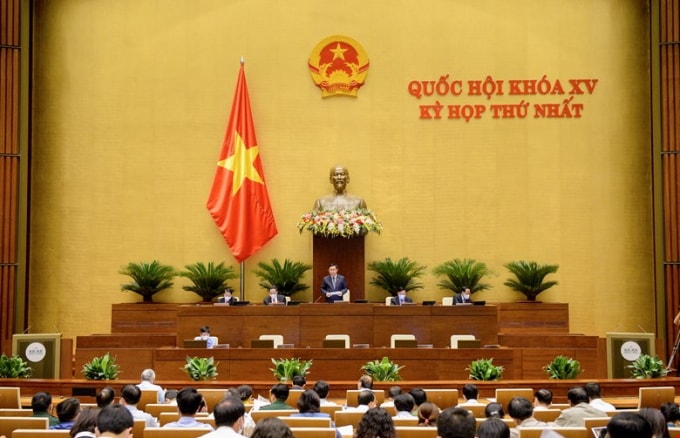 Chủ tịch Quốc hội Vương Đình Huệ điều hành phiên thảo luận, biểu quyết thông qua Nghị quyết về cơ cấu tổ chức của Chính phủ nhiệm kỳ 2021-2026 bằng hệ thống biểu quyết điện tử ngày 23/7.