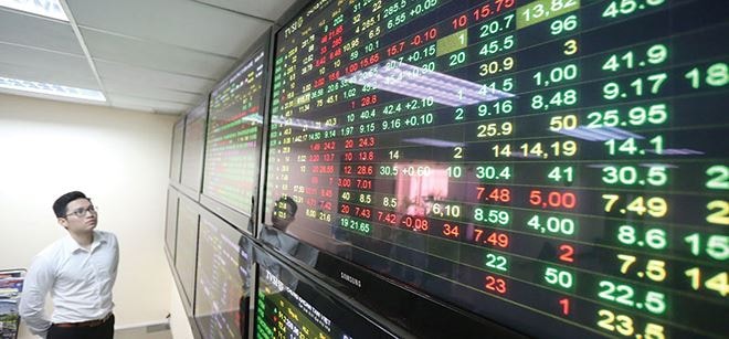 Các cổ phiếu thuộc ngân hàng và bluechips đua nhau đi lên trong phiên hôm nay (29/7). Ảnh minh họa.