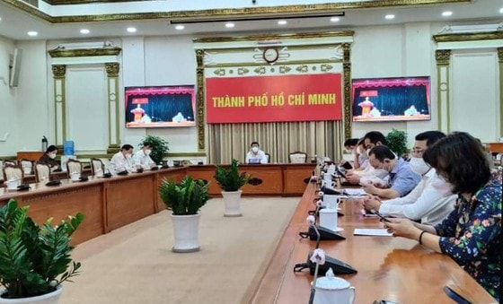 Hình ảnh cuộc họp tại điểm UBND TP. HCM.