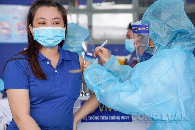 Hội Doanh nhân trẻ Việt Nam mong muốn kết hợp với VNVC thực hiện tiêm chủng cho các doanh nghiệp
