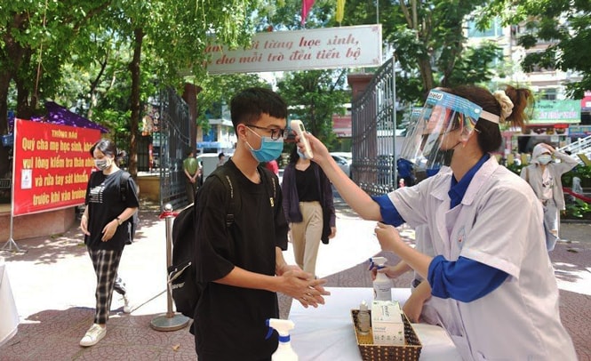Hà Nội lùi lịch trả Giấy chứng nhận tốt nghiệp trung học phổ thông. Ảnh: minh họa