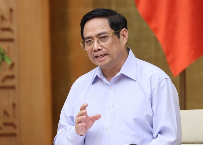 Thủ tướng Phạm Minh Chính chủ trì hội nghị trực tuyến Chính phủ với các địa phương về tình hình phòng chống dịch COVID-19. Ảnh: TTXVN