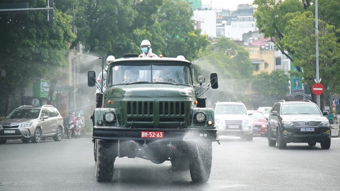 Ngày 1/8, Hà Nội ghi nhận 73 ca dương tính với SARS-CoV-2. Ảnh: baogiaothong.vn