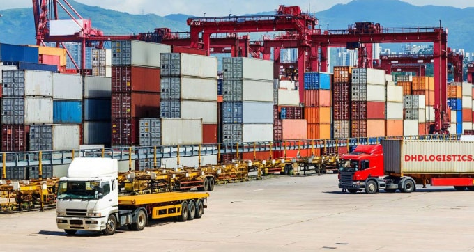 Bộ Công Thương đề ra mục tiêu trong 5 tháng còn lại phải thúc đẩy xuất khẩu, kiềm chế nhập siêu.
