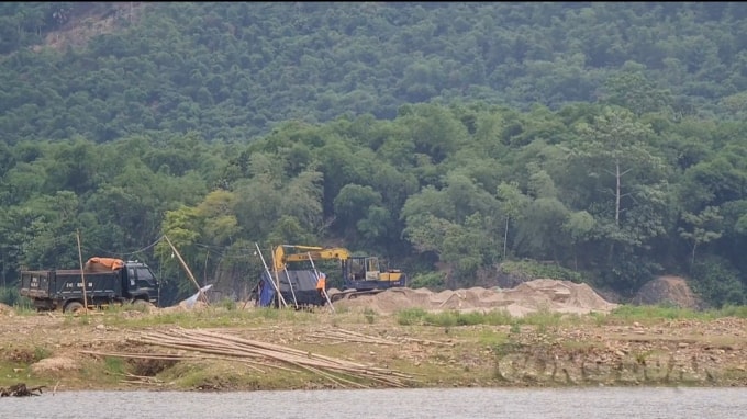 Tình trạng khai thác cát trên địa bàn huyện Bá Thước đang được các cơ quan chức năng giám sát chặt chẽ.