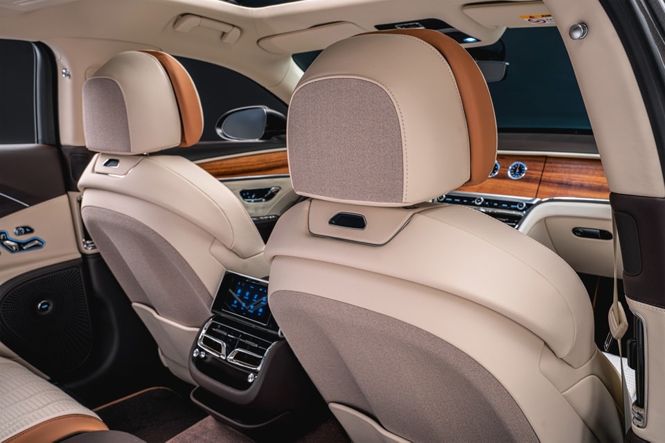 Bentley Flying Spur Hybrid Odyssean Edition. Ảnh: Bentley