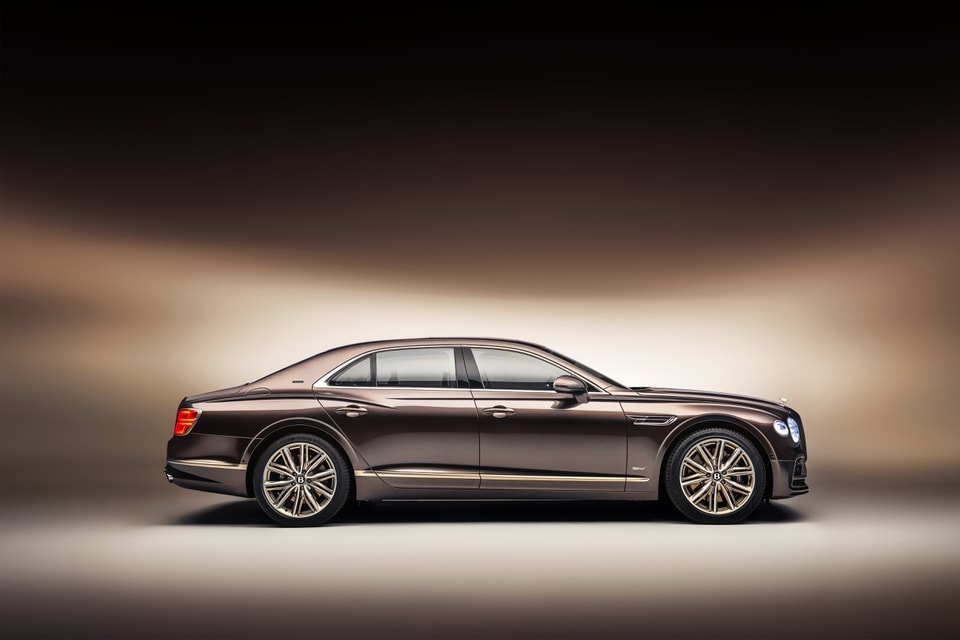 Bentley Flying Spur Hybrid Odyssean Edition. Ảnh: Bentley