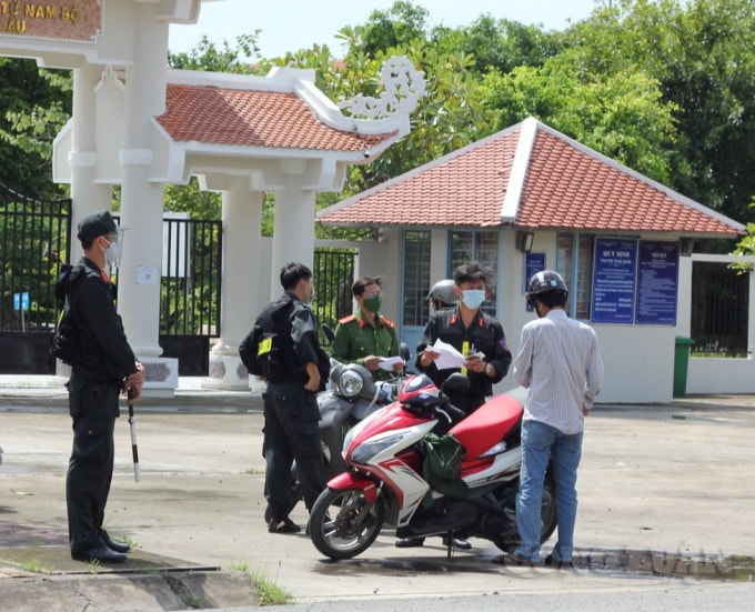 Bạc Liêu kiểm soát chặt việc người dân ra đường trong thời gian giãn cách.