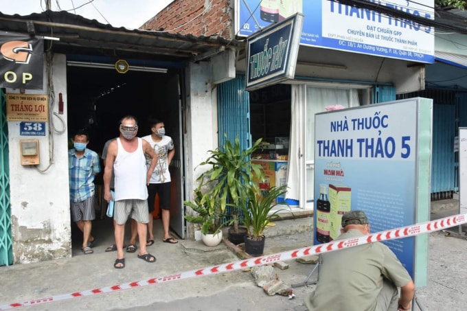 Số ca mắc COVID-19 mới của TP. Hồ Chí Minh ngày 4/8 giảm 1/2 so với ngày 3/8 (ảnh TL).