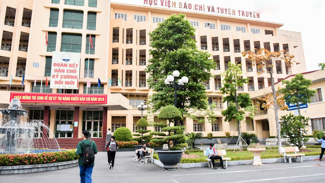 Học viện Báo chí và Tuyên truyền hủy kỳ thi năng khiếu. Ảnh: Ajc