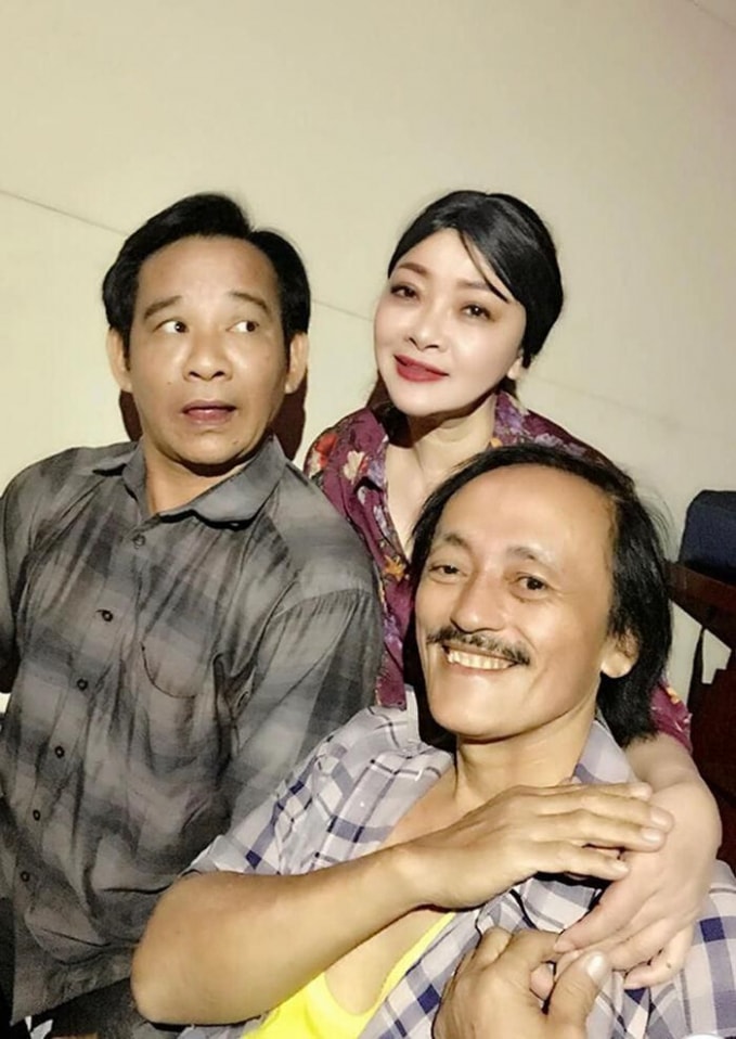 Những ngày cuối đời, Giang Còi vẫn có sự chăm sóc và ủng hộ hết mình từ những người bạn trên sân khấu.