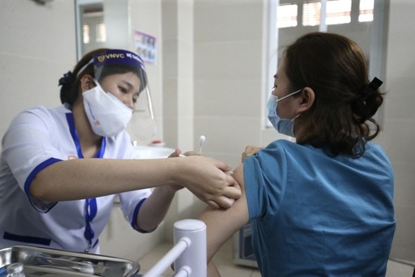 Trong ngày 5/8, có thêm 442.422 liều vaccine phòng COVID-19 được tiêm