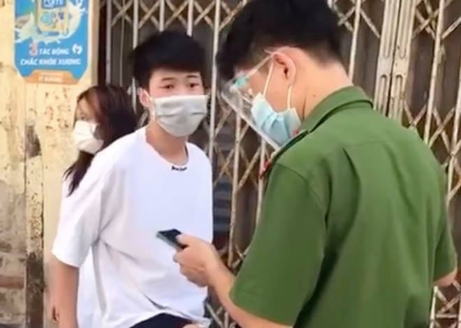 Hình ảnh từ clip.