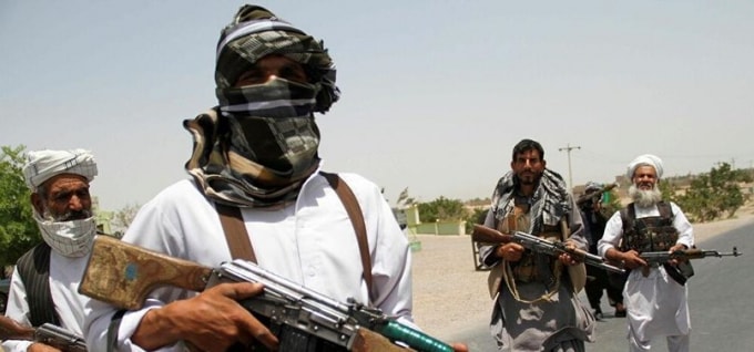 Lực lượng Taliban vừa chiếm thêm 3 thủ phủ tỉnh tại Afghanistan - Ảnh: anews
