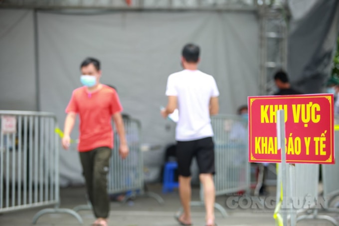 Các địa phương tăng cường tuyên truyền, vận động nhân dân chấp hành quy định pháp luật về bảo đảm trật tự an toàn giao thông và phòng chống dịch COVID-19