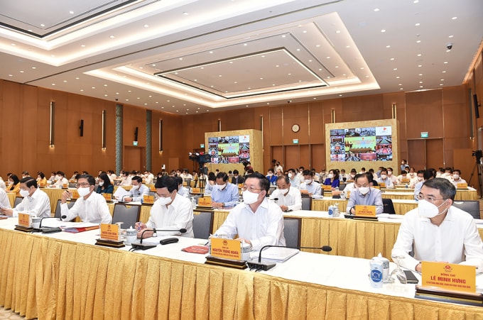 Các đại biểu tham dự phiên họp.