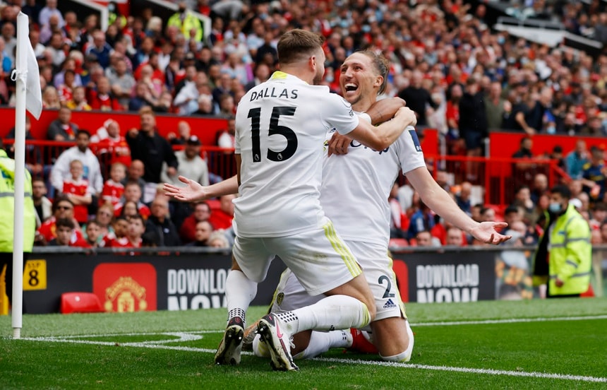 Khoảnh khắc vui mừng duy nhất của Leeds trong chuyến làm khách tại Old Trafford. Ảnh: Reuters
