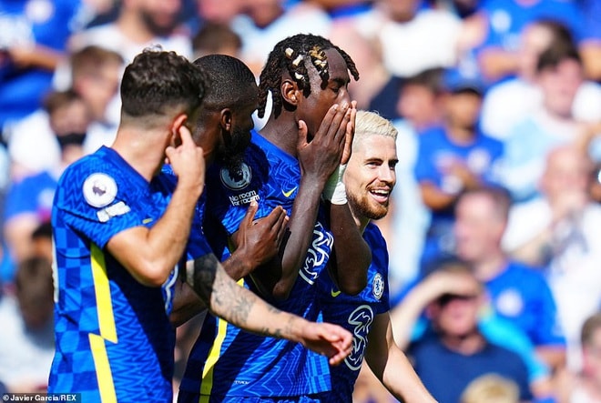 Cầu thủ Chalobah có trận đầu tiên ở Premier League và ghi bàn thắng. Ảnh: internet