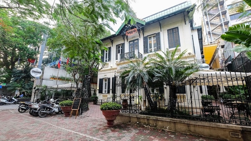 Hình ảnh nhà hàng Slovilla - 16 phố Lý Thường Kiệt, nơi phát hiện thi thể người đàn ông. Ảnh: kinhtedothi