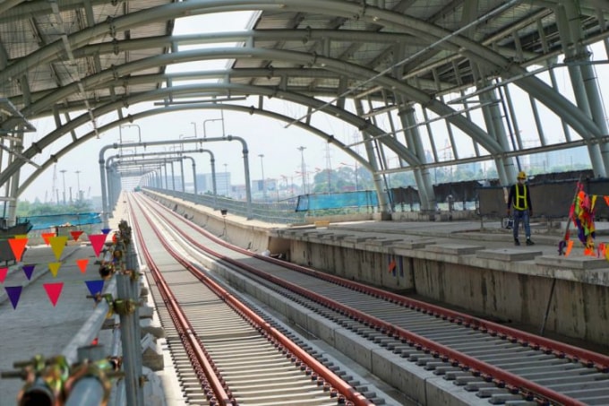Tuyến Metro số 1: Bến Thành - Suối Tiên là một tuyến đường sắt đô thị thuộc hệ thống Đường sắt đô thị TP. HCM, đang được xây dựng và dự kiến sẽ đưa vào vận hành thương mại vào năm 2022.